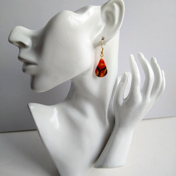 Handmade black, yellow, red and orange polymer clay earrings. Boucles d'oreilles - Picture 4 of 6